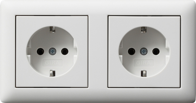 Gira Standard 55 Wall Socket Outlet (WCD Switchgear) - 079304