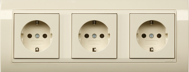 Gira Standard 55 Wall Socket Outlet (WCD Switchgear) - 0747021