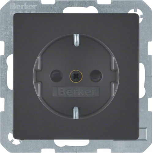 Hager Berker Q.1/Q.3 Wall Outlet (WCD Switchgear) - 47236086