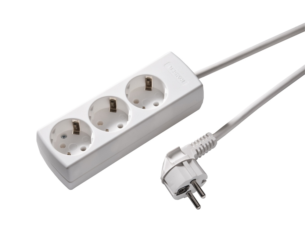 Martin Kaiser 3-Way Socket 45 Degree With Earth Cable 3M Arctic White (European Socket) - 1047ZL3-15W/KWS