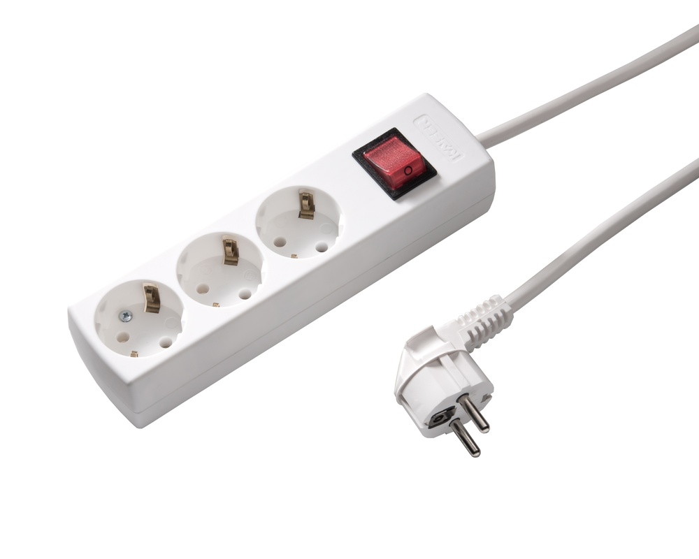 Martin Kaiser 3-Weg contactdoos 45 graden met schakelaar en 1,5m kabel (Europese Stekkerdoos) - 1049ZL/15W/KWS