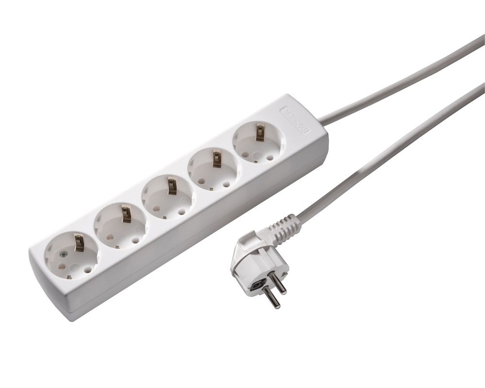 Martin Kaiser 5-Way Socket 45 degrees With Earthing Contact And 5.0m Cable Arctic White (European Socket) - 1065ZL5-15W/KWS