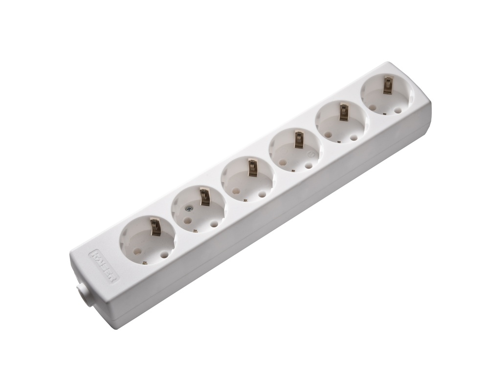 Martin Kaiser MK 6-Way 45 Degree Socket With Earthing Contact Arctic White - 1086/KWS