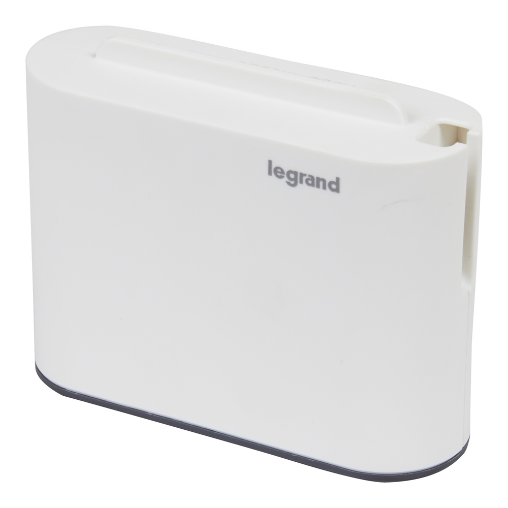 Legrand Corner Contact Switch 4x2P 2.5A With USB A+C - 694591