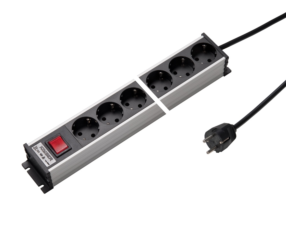 Martin Kaiser Regleta de aluminio de 10 vías con toma de tierra de 45 grados con interruptor y cable (Enchufe Europeo) - 1301KZL10SW15