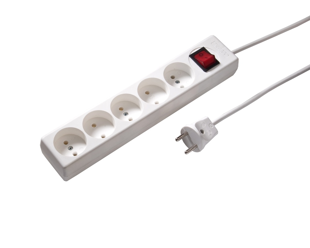 Martin Kaiser Enchufe de 5 vías sin toma de tierra con interruptor y cable de 1,5 m (Enchufe Europeo) - 1051ZL/15/kws