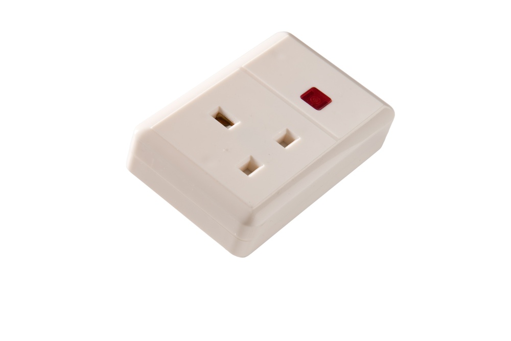 Martin Kaiser UK Enchufe de Acoplamiento 13Amp Luz de Control de Tierra Blanco - 860/ws