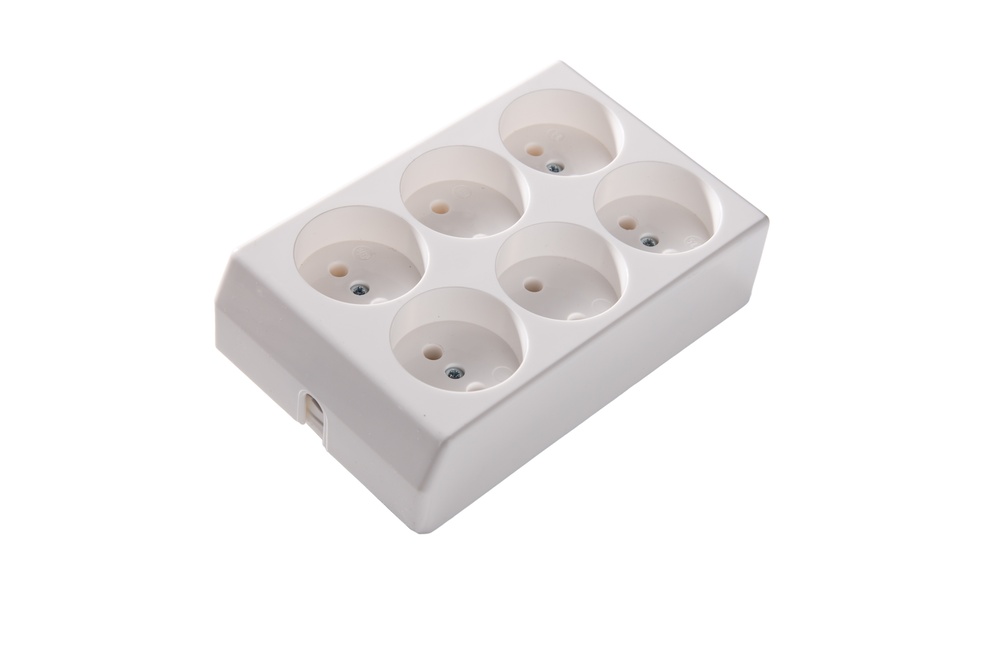 Martin Kaiser 6-Way Unearthed Socket Combination White (European Socket) - 527/kws