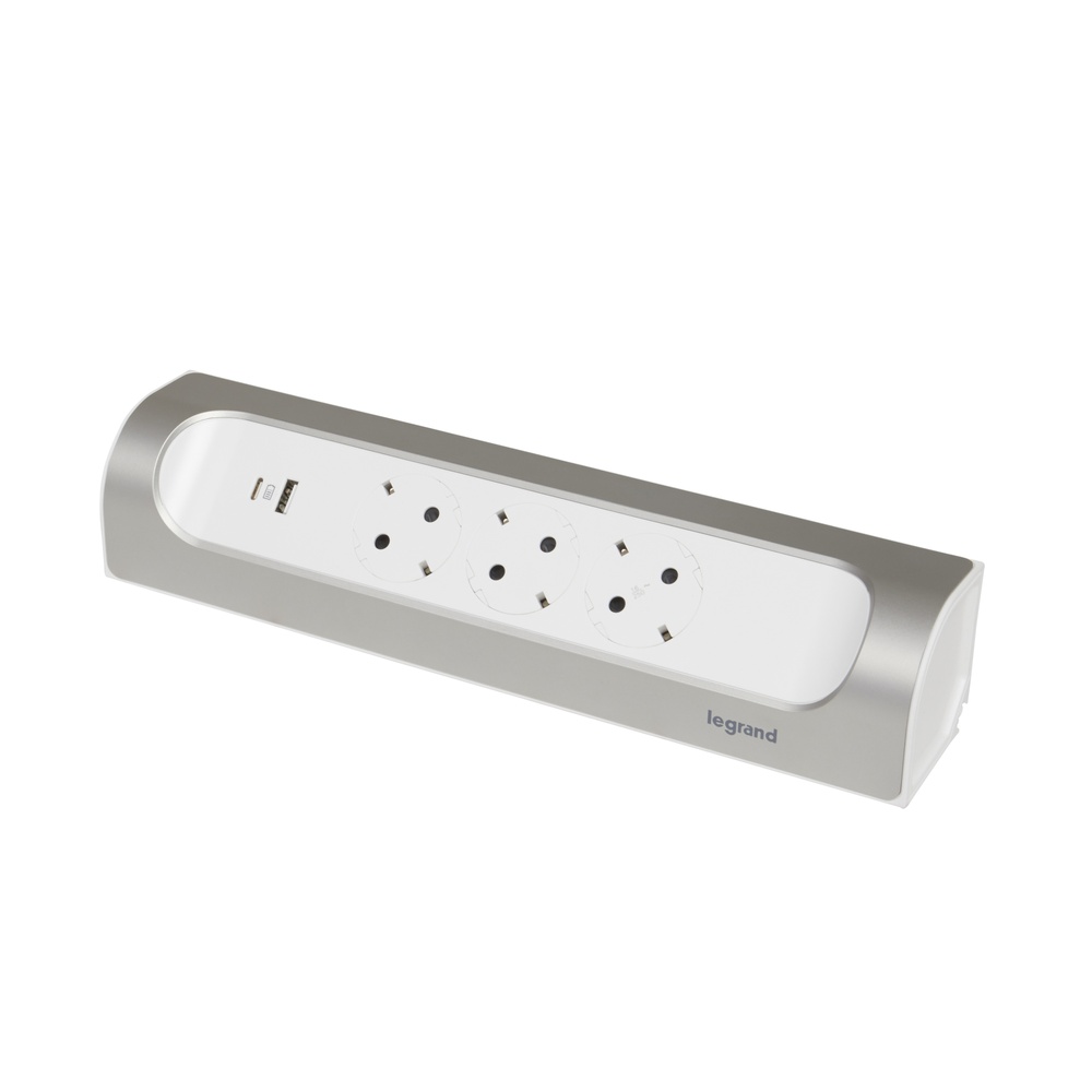 Legrand 90-Degree Mountable Socket 3x2P With USB A+C Alu Cord (European Socket) - 694504