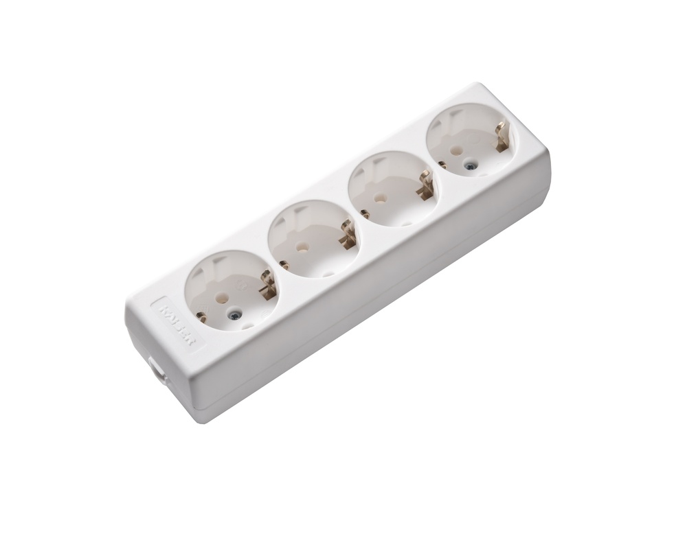Martin Kaiser 4-Way Arctic White Socket With Earthing Contact (Prise européenne) - 1040/kws [30 Pieces] (en anglais)