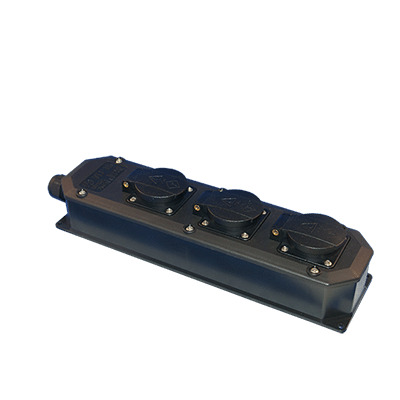 Hateha 3-Weg Stroomverdeeldoos 16A IP44 - 12.112.002