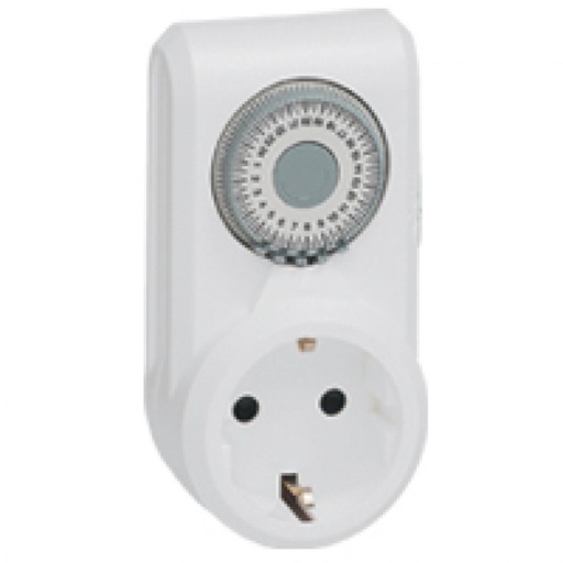 [E2MBW] Legrand OmniRex Reloj Interruptor Para Enchufe De Pared - 699811